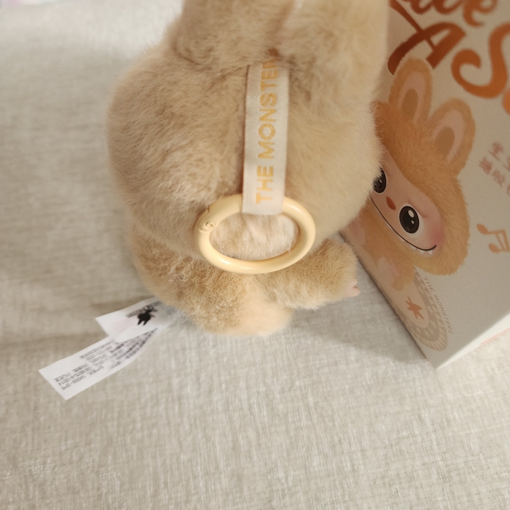 Authentic Labubu - Picture 5 of 7